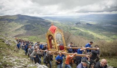 maggio salita  al monte di viggiano
